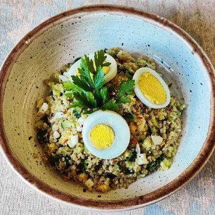 Салат с тунцом и киноа